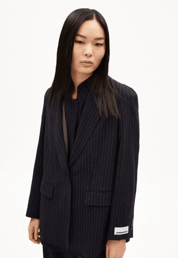 MIKAALA PINSTRIPE BLAZER NIGHT SKY WHITE